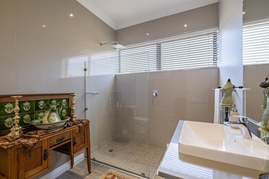 4 Bedroom Property for Sale in Kragga Kamma Eastern Cape